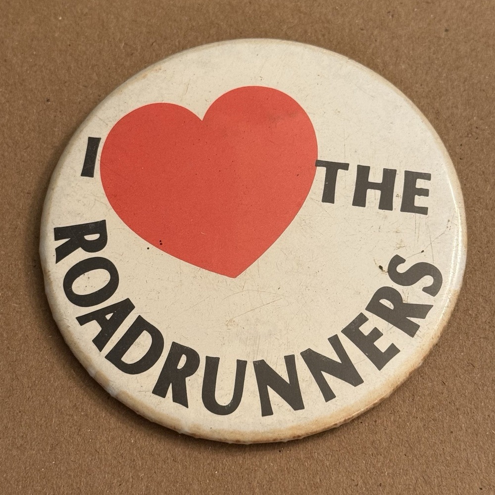 I Love The Roadrunners Heart Iowa I35 Vintage Pinback Button Pin Round Circle